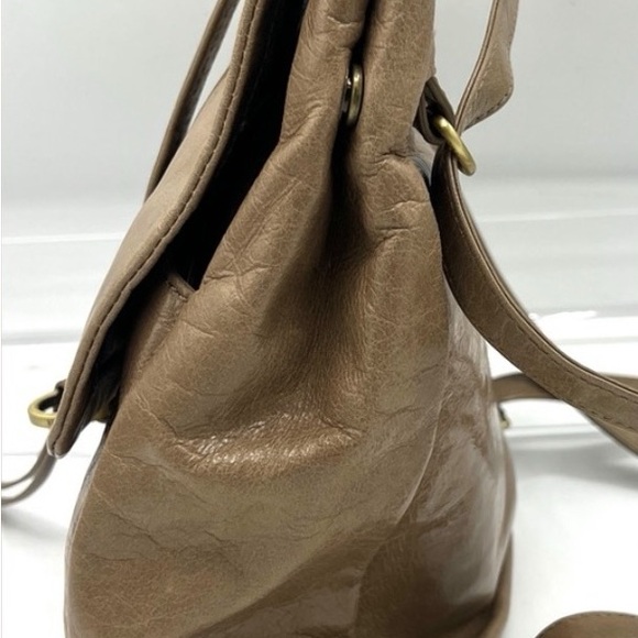 Hobo Bridge Convertable Leather Backpack/Messenger Bag - Picture 11 of 15